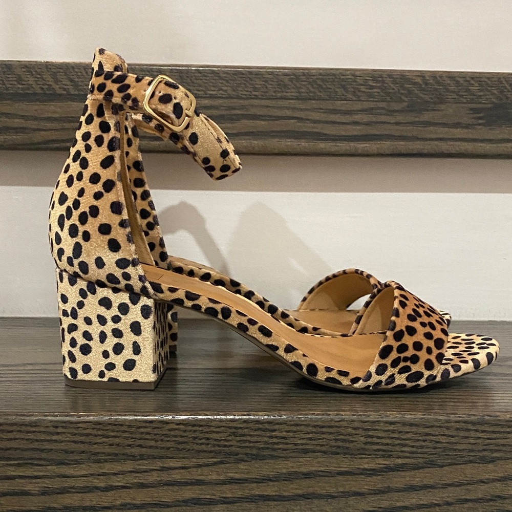 GAP (NWOT) Velvet Leopard Print Heeled Sandals